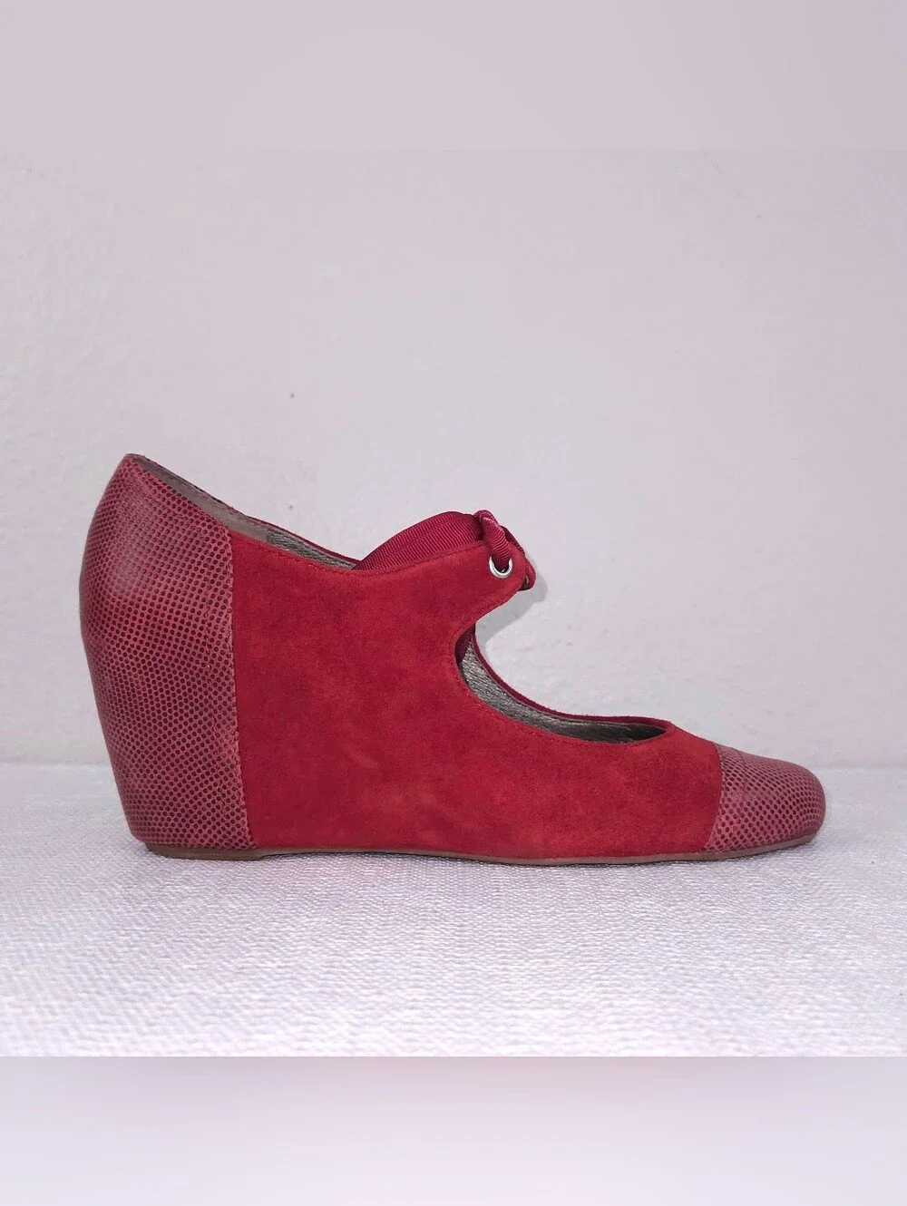 Jeffery Campbell Ynez Mary Jane Wedge US 9 Red Suede Leather Cap Toe Pumps - Picture 3 of 10
